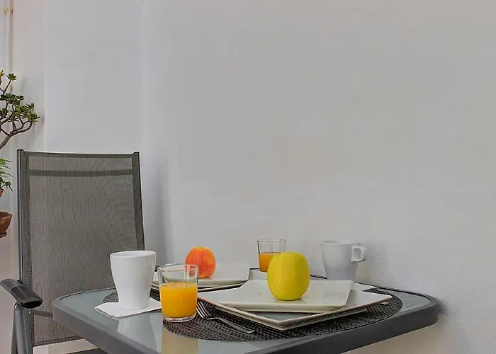 Enchanted Pensión 3*